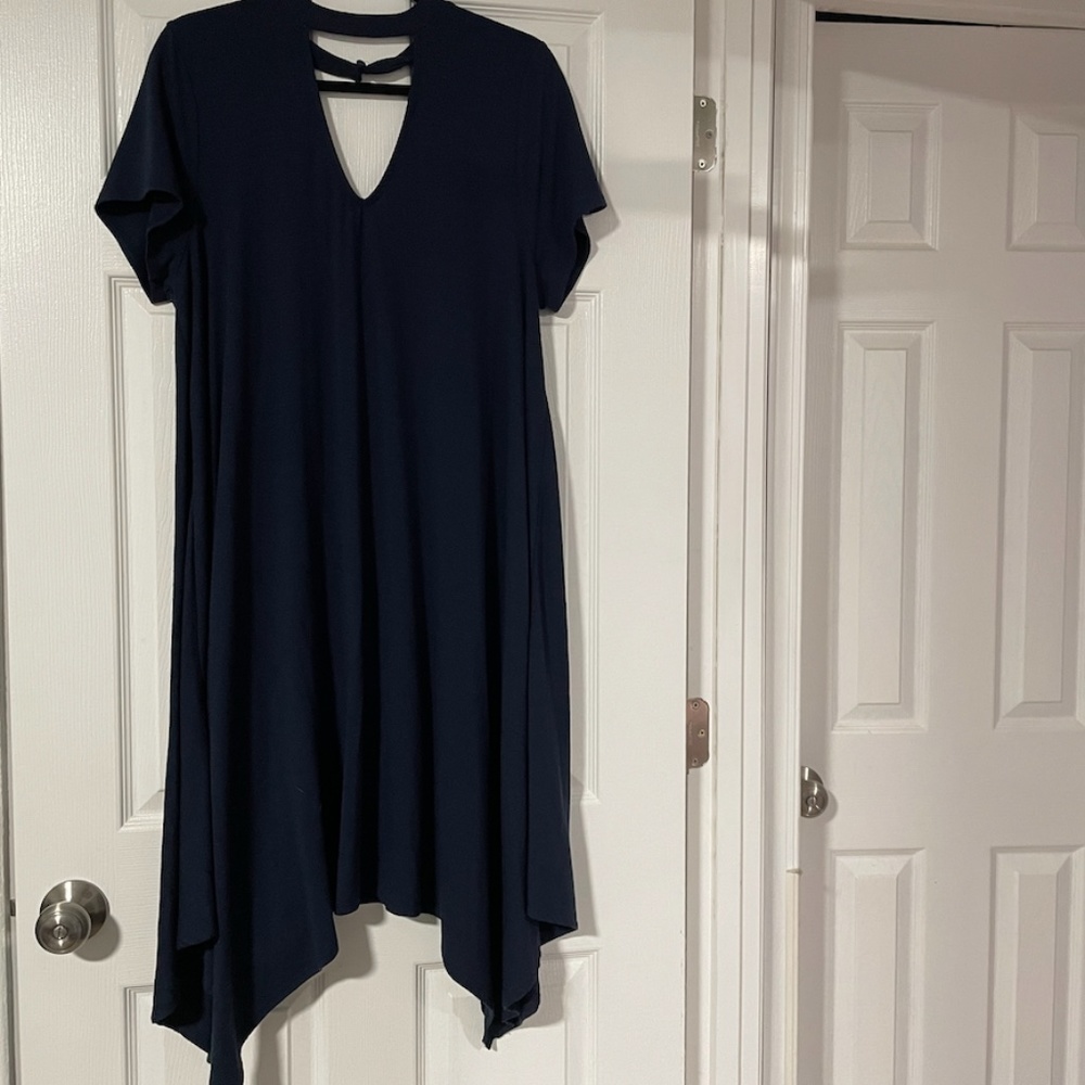 💙 EUC: Torrid Blue Asymmetrical Midi Dress with Neck Cutout 💙